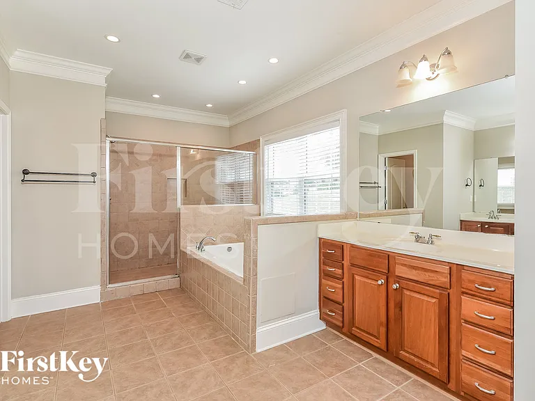 164 Grandiflora Dr — Photo 9