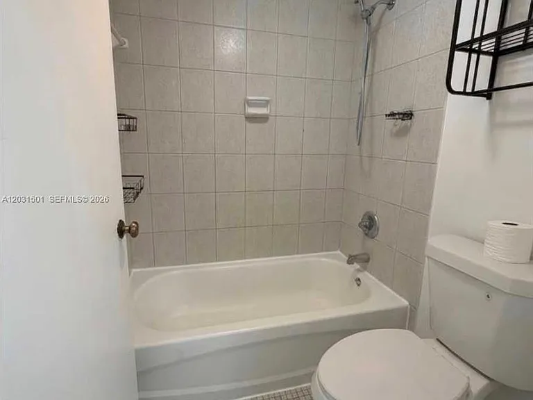 13701 Kendale Lakes Cir #B-308 — Photo 14