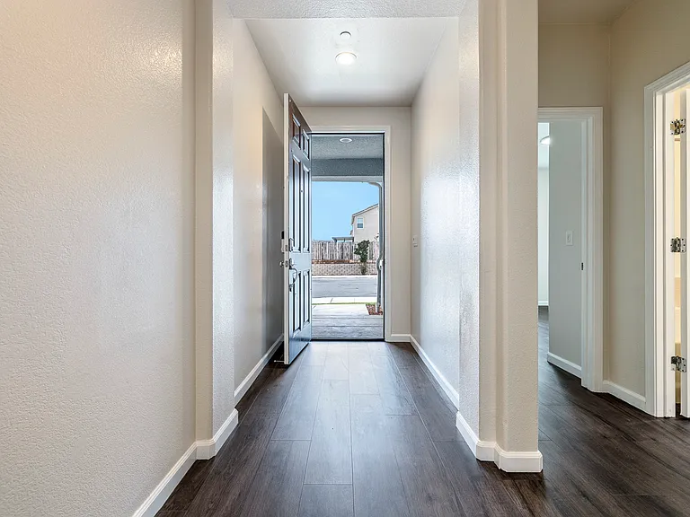 6441 W Santa Ana Ave — Photo 26