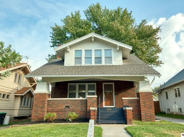 2434 Bauman Ave, Omaha, NE 68112