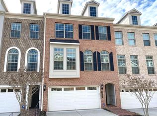 7998 Turtle Creek Cir, Gainesville, VA 20155