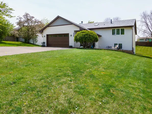 17025 Gannon Way W, Rosemount, MN 55068