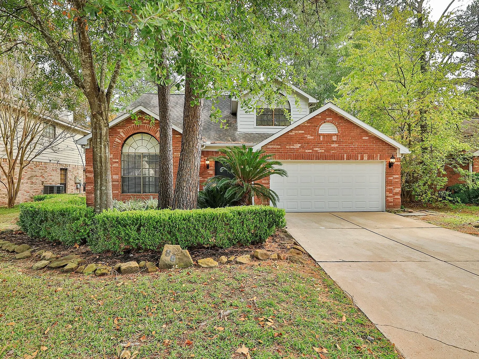 4 bed, 2.5 bath, 2118 sqft, $3,500 — Photo 3