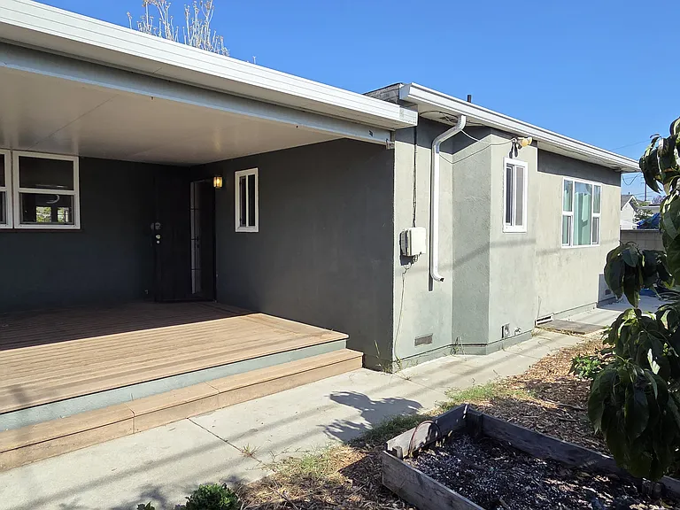 4759 Lakewood Blvd — Photo 24