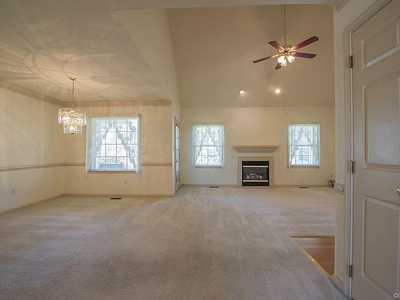 5th image of 3418 Longhorn Dr