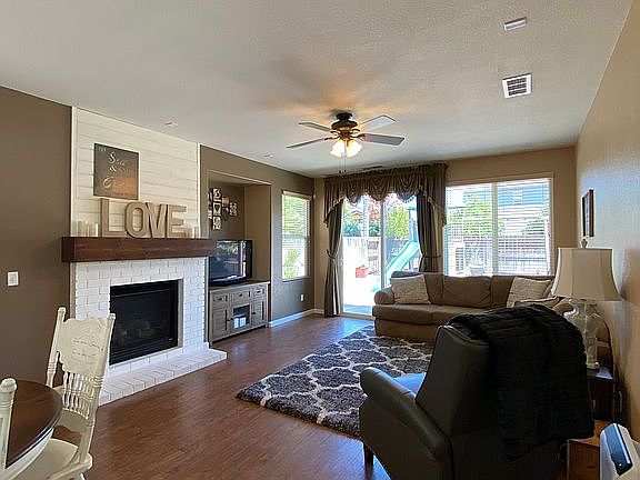 3rd image of 2211 Ashlar Way