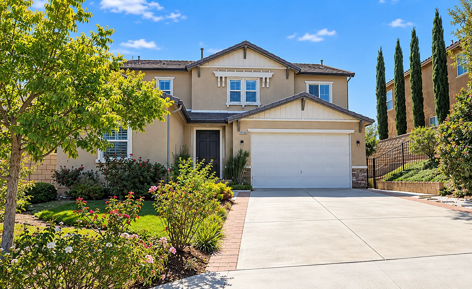 4 bed, 2937 sqft, $4,500 — Photo 1