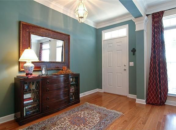 3rd image of 1275 Creekside Dr