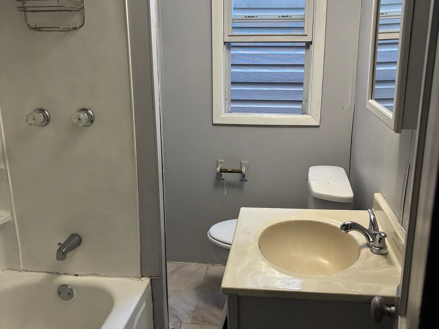 3 bed, $1,150 — Photo 3