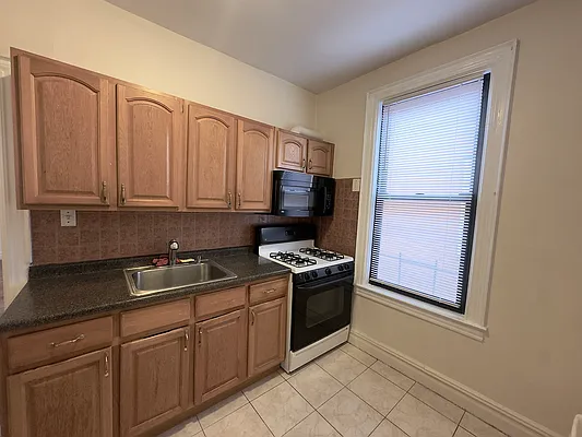 Rented by Bouklis Group | media 1