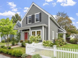 27 Pine St, Concord, MA 01742