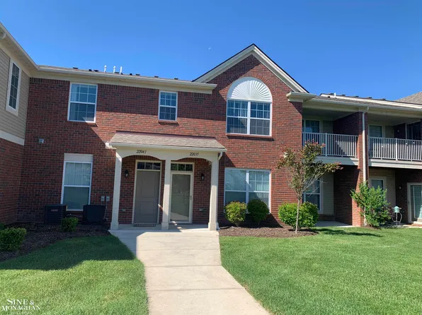 22041 Aberdeen Dr, Macomb, MI 48042