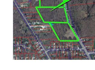 296 N Canfield Niles Rd, Youngstown, OH 44515