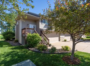 1636 E Lomar St, Eldridge, IA 52748