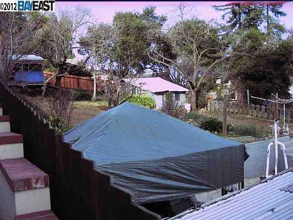 3rd image of 4720 Hillside Dr