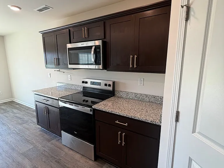 4011 Atlantic Ave — Photo 2