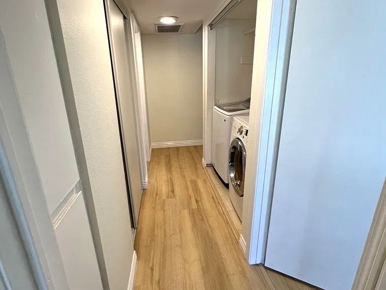 1106 Cleghorn Dr #D — Photo 7