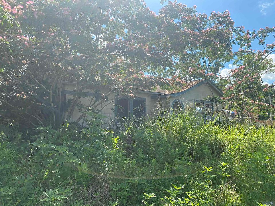 2nd image of 806 & 807 Highway 55