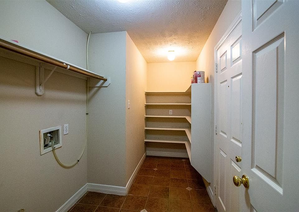 1st image of 21131 Stoney Haven Dr