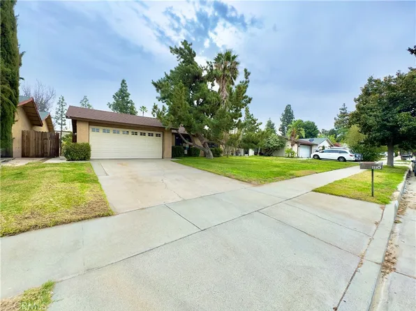 1110 Canyon View Ln, Colton, CA 92324