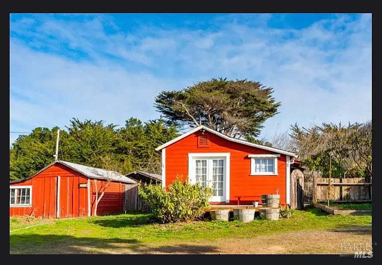 1st image of 15301 Caspar Road