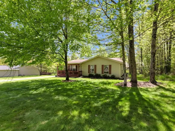 329 Floralwood Dr, Howard, OH 43028