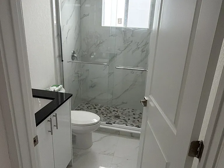 22541 West Plz #S — Photo 4