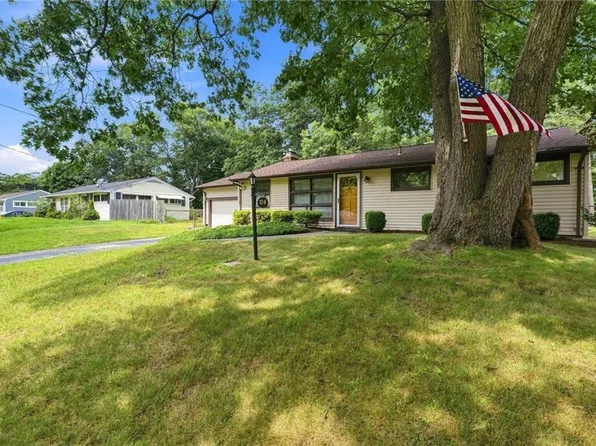 124 Chatworth Ave, Warwick, RI 02886