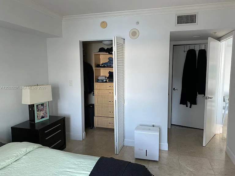 31 SE 5th St #2308 — Photo 8