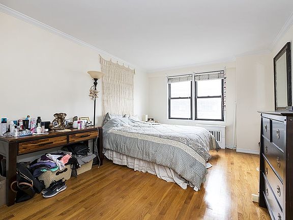 3rd image of 333 E 34th St APT 12H