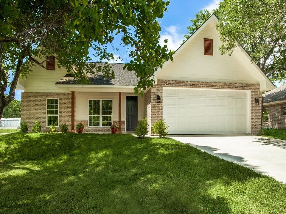 1st image of 1007 Welch Ln