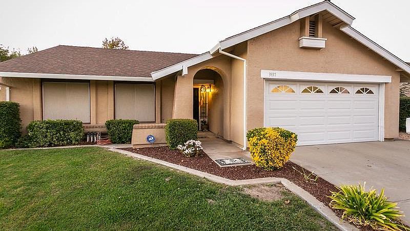 2nd image of 3937 Little Rock Dr