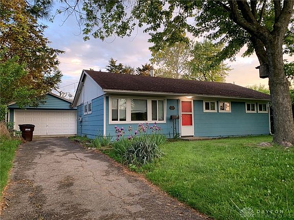 2nd image of 2732 Danz Ave