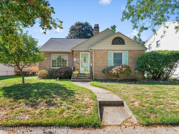 1124 Pershing Dr, Lansing, MI 48910