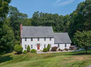 35 Comstock Trl, East Hampton, CT 06424
