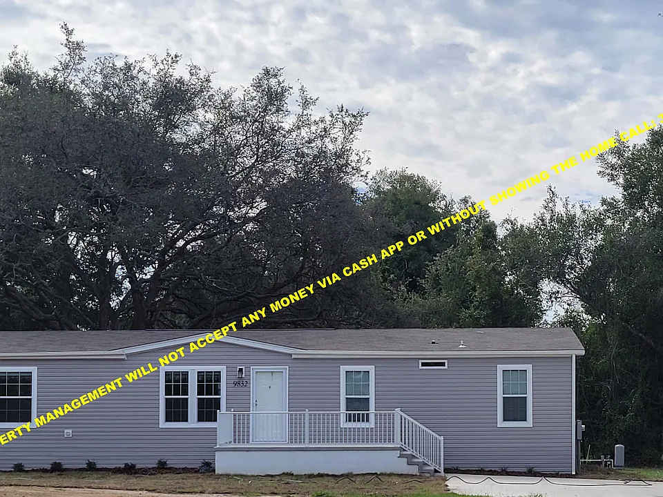 9832 SE 171st Pl