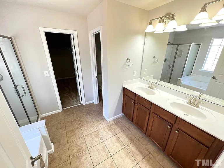 1209 Justice Walk Ave — Photo 12