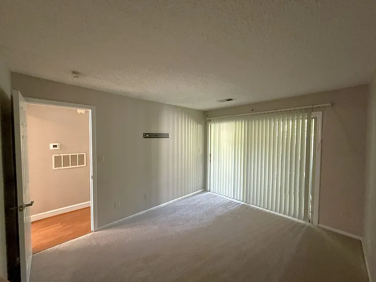2518 Cranbrook Ln #4 — Photo 8