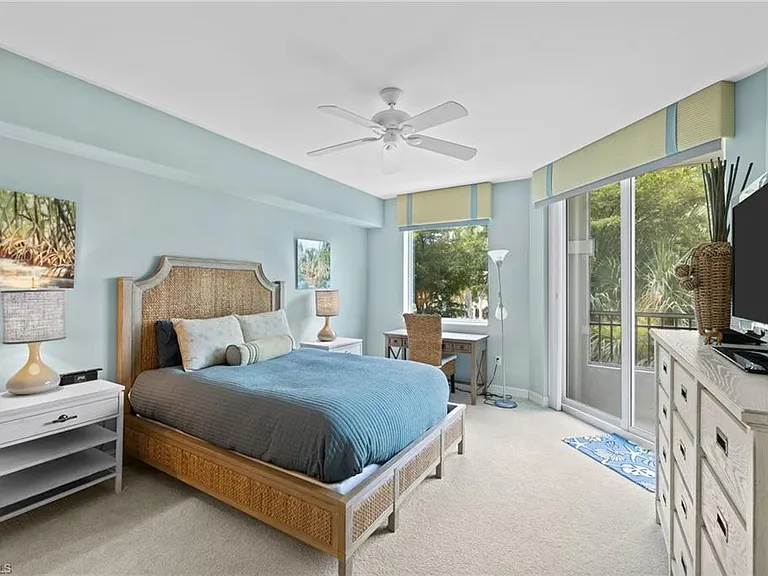 2748 Tiburon Blvd E #C-202 — Photo 7