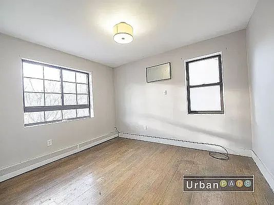 4th image of 805 Marcy Ave #6