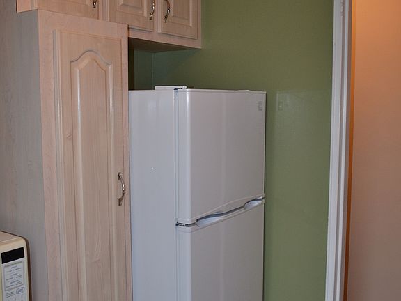 4th image of 22424 Union Tpke APT 3J