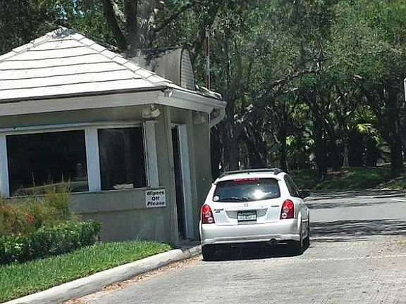 2nd image of 2645 SW Prospect Pl