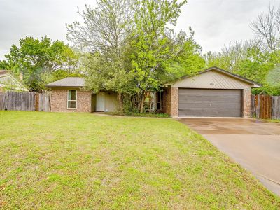 504 Baldwin Ave, Crowley, TX, 76036