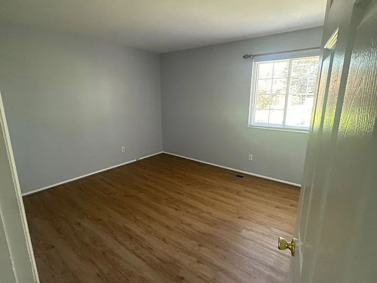 3905 Eaton Dr — Photo 9