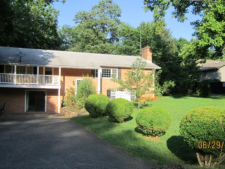 207 Cornwallis Dr — Photo 7