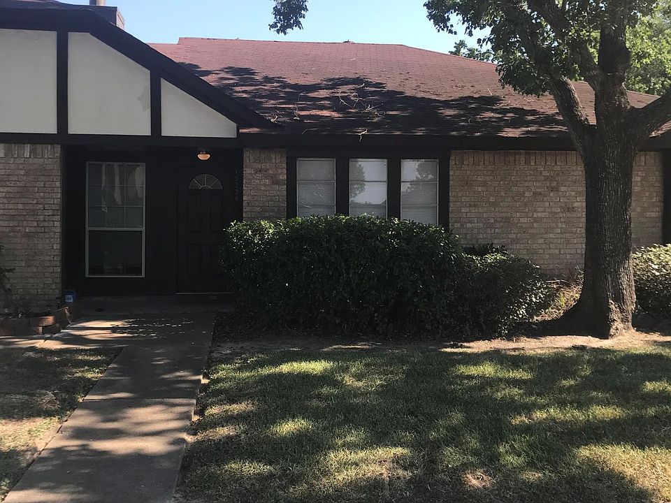 CHARMING HOME WITH LOTS OF STORAGE