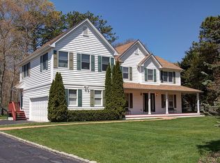 4 Amys Path, East Quogue, NY 11942