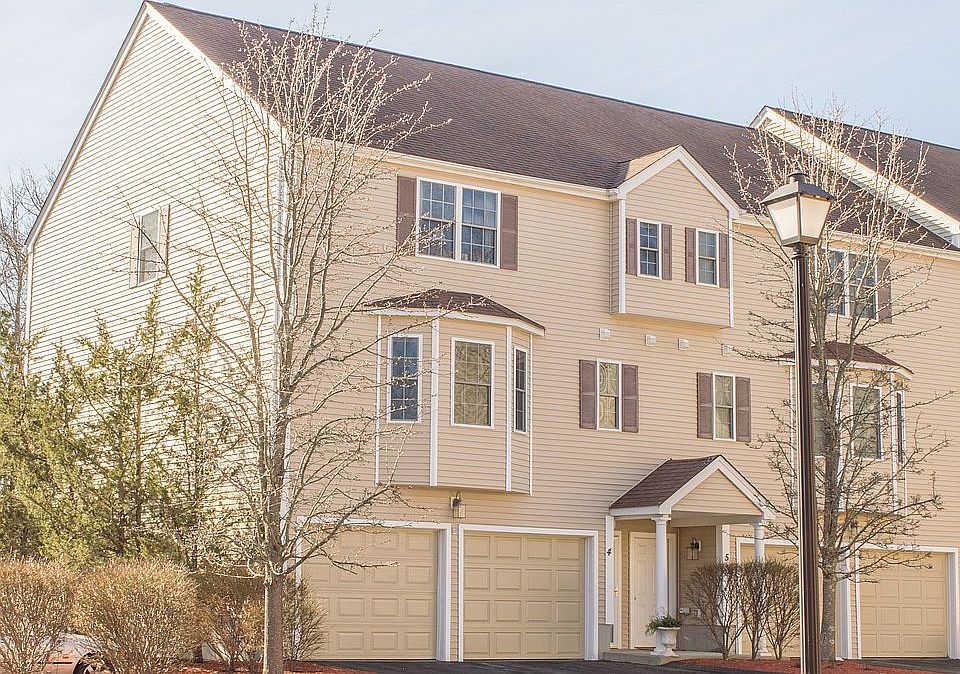 Front View of Townhouse