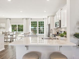 42 Stanton Rd, Mount Holly, NJ 08060