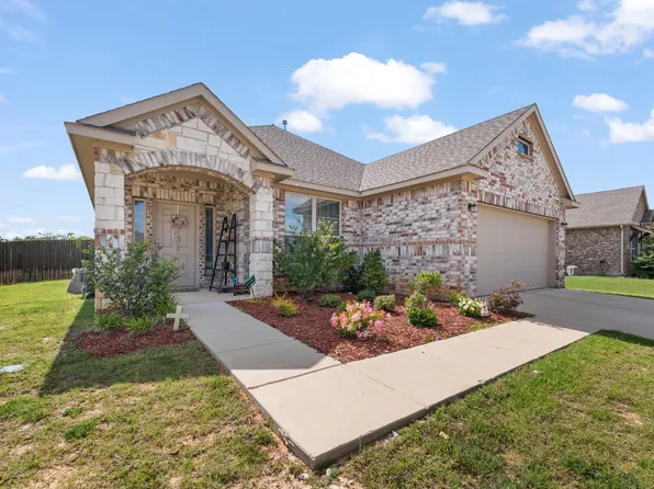 4000 Bendale Rd, Benbrook, TX 76116